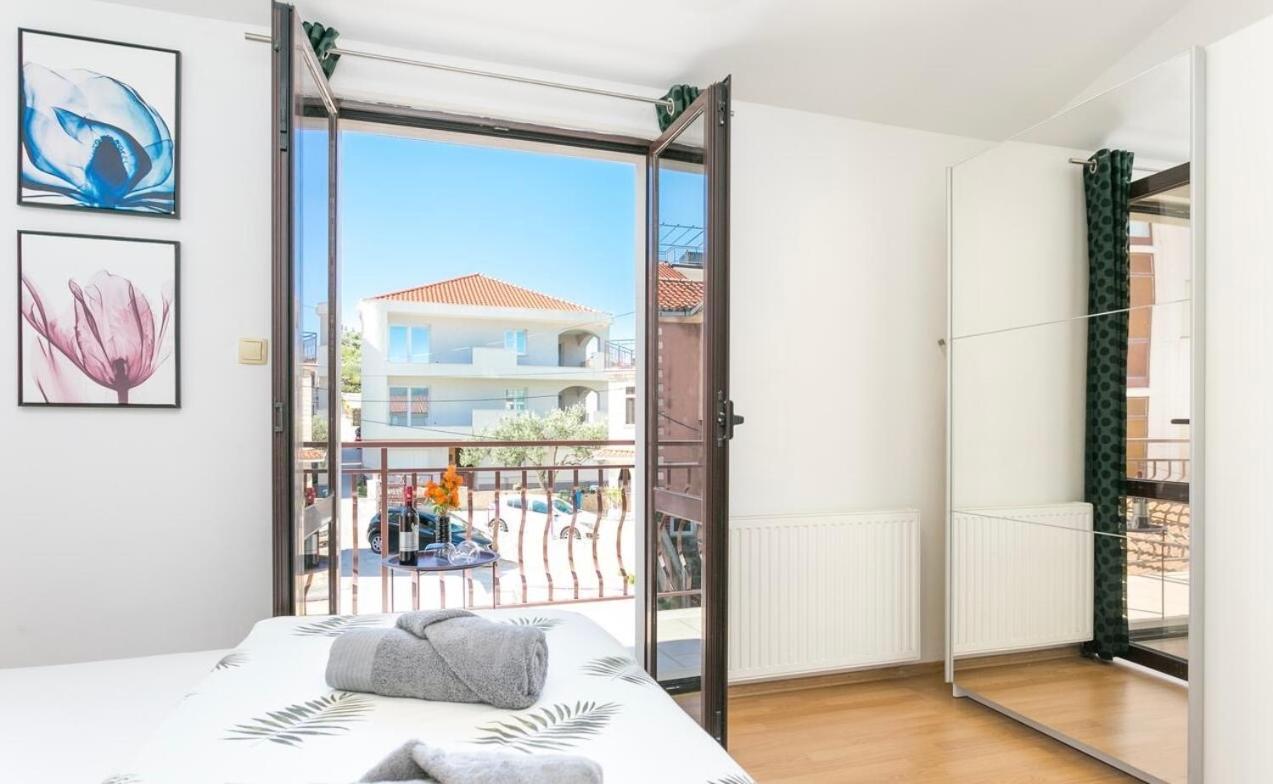 Apartman Bella Трогир Экстерьер фото
